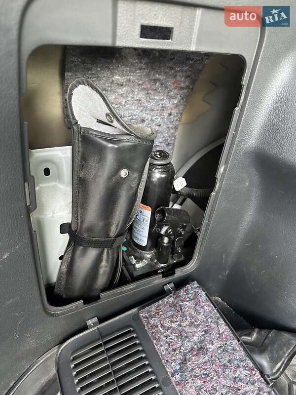 Внедорожник / Кроссовер Mitsubishi Pajero Sport 2018 в Киеве