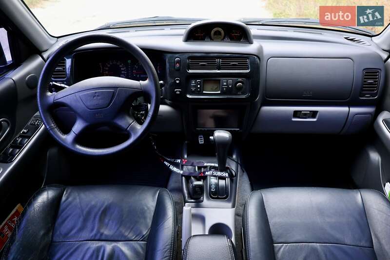 Внедорожник / Кроссовер Mitsubishi Pajero Sport 2007 в Черкассах