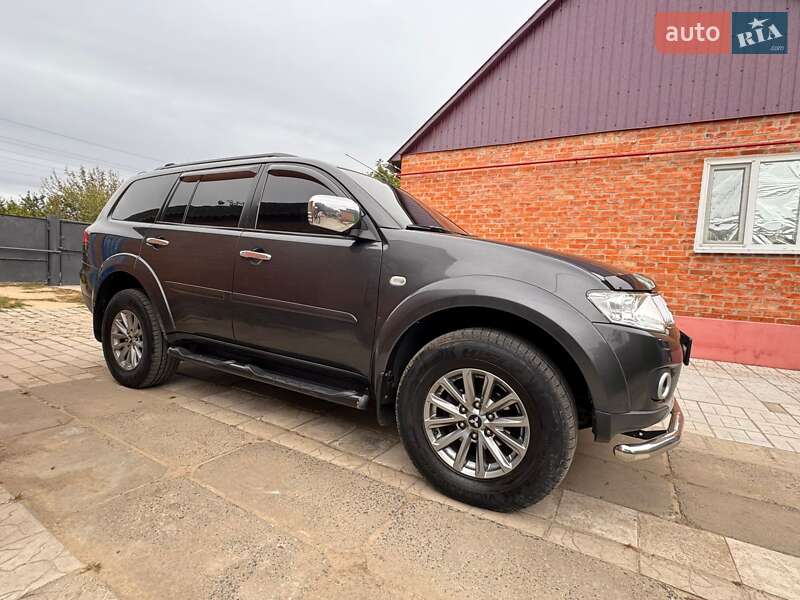 Позашляховик / Кросовер Mitsubishi Pajero Sport 2011 в Києві фото 9 Позашляховик / Кросовер Mitsubishi Pajero Sport 2011 в Києві