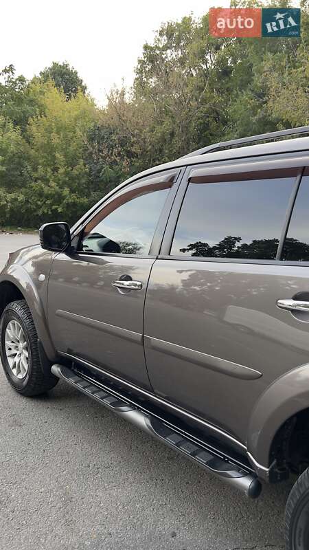 Позашляховик / Кросовер Mitsubishi Pajero Sport 2011 в Полтаві фото 18 Позашляховик / Кросовер Mitsubishi Pajero Sport 2011 в Полтаві