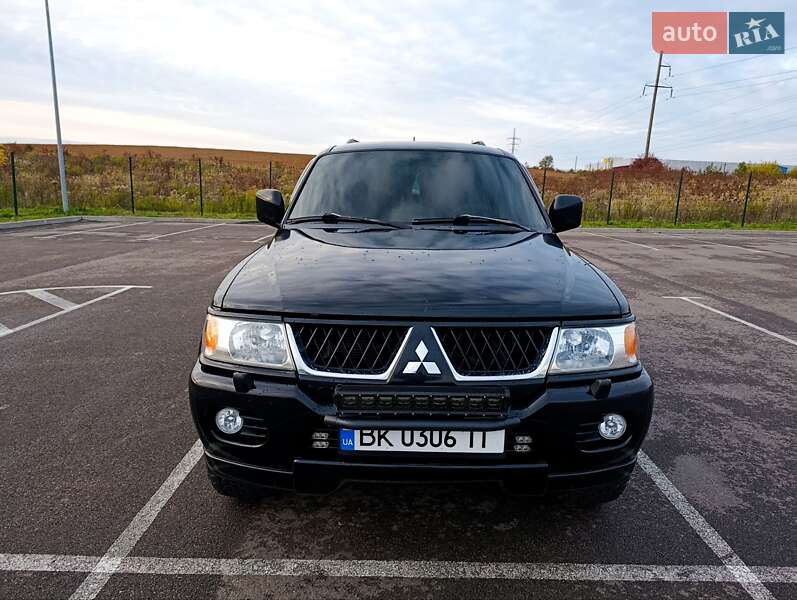 Внедорожник / Кроссовер Mitsubishi Pajero Sport 2007 в Ровно