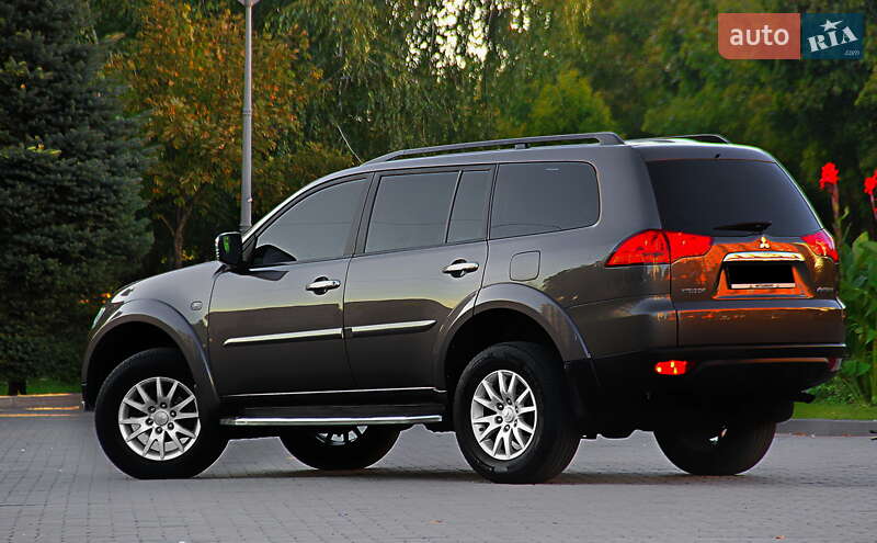 Внедорожник / Кроссовер Mitsubishi Pajero Sport 2013 в Днепре фото 3 Внедорожник / Кроссовер Mitsubishi Pajero Sport 2013 в Днепре