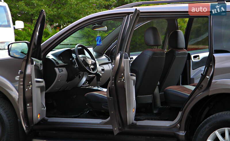 Внедорожник / Кроссовер Mitsubishi Pajero Sport 2013 в Днепре фото 9 Внедорожник / Кроссовер Mitsubishi Pajero Sport 2013 в Днепре