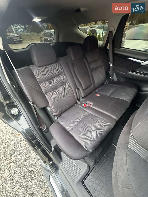 Позашляховик / Кросовер Mitsubishi Pajero Sport 2016 в Малій Висці