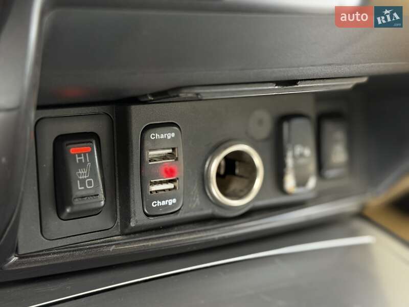 Внедорожник / Кроссовер Mitsubishi Pajero Sport 2012 в Киеве