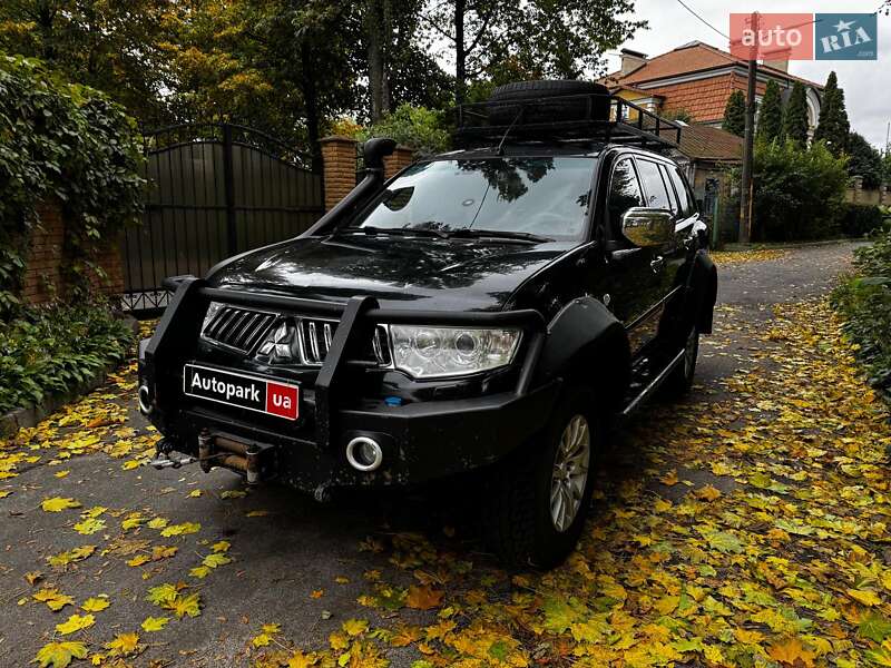 Mitsubishi Pajero Sport 2010