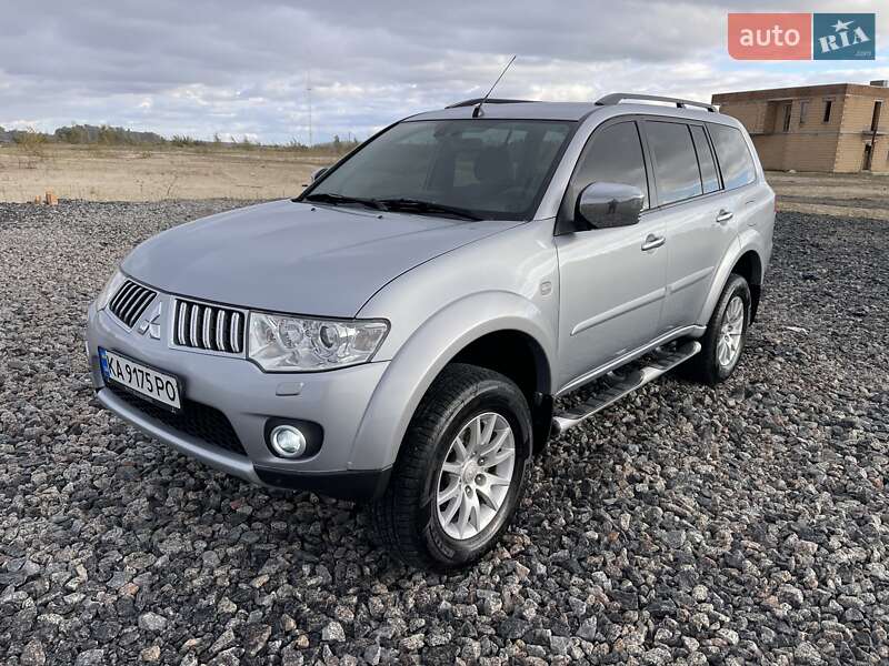 Внедорожник / Кроссовер Mitsubishi Pajero Sport 2010 в Киеве фото 2 Внедорожник / Кроссовер Mitsubishi Pajero Sport 2010 в Киеве