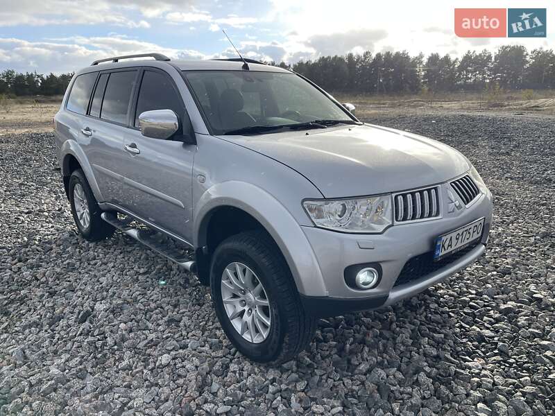 Внедорожник / Кроссовер Mitsubishi Pajero Sport 2010 в Киеве фото 9 Внедорожник / Кроссовер Mitsubishi Pajero Sport 2010 в Киеве