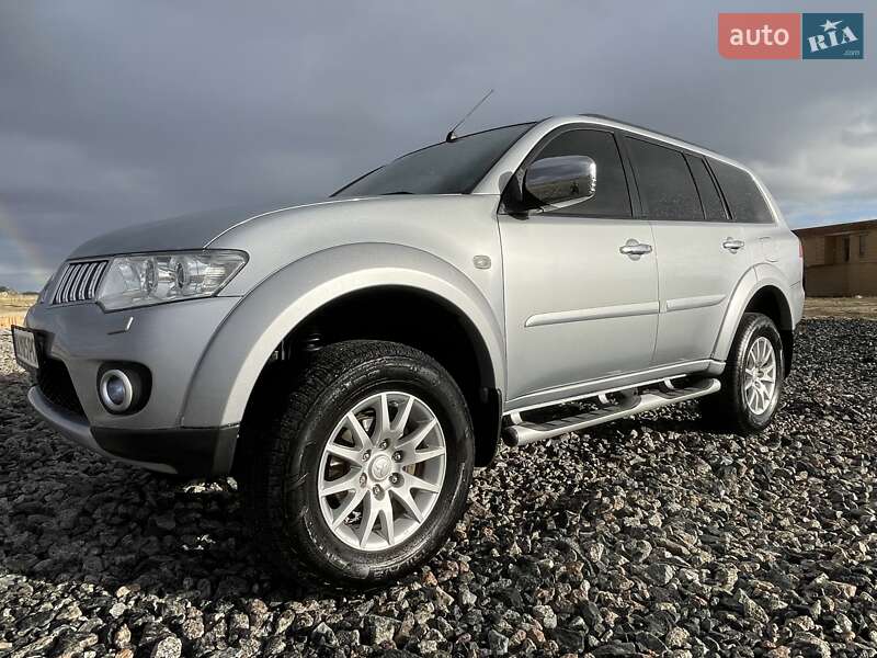 Внедорожник / Кроссовер Mitsubishi Pajero Sport 2010 в Киеве фото 13 Внедорожник / Кроссовер Mitsubishi Pajero Sport 2010 в Киеве