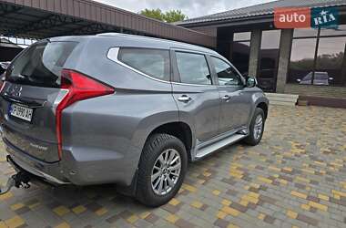 Внедорожник / Кроссовер Mitsubishi Pajero Sport 2017 в 
