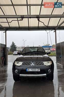 Внедорожник / Кроссовер Mitsubishi Pajero Sport 2011 в Боярке