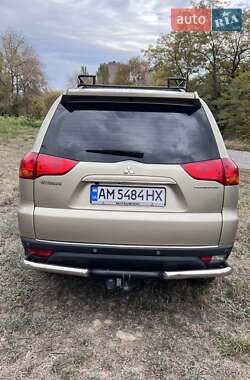 Внедорожник / Кроссовер Mitsubishi Pajero Sport 2010 в  фото 10 Внедорожник / Кроссовер Mitsubishi Pajero Sport 2010 в