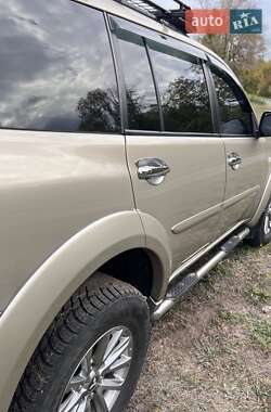 Внедорожник / Кроссовер Mitsubishi Pajero Sport 2010 в  фото 17 Внедорожник / Кроссовер Mitsubishi Pajero Sport 2010 в