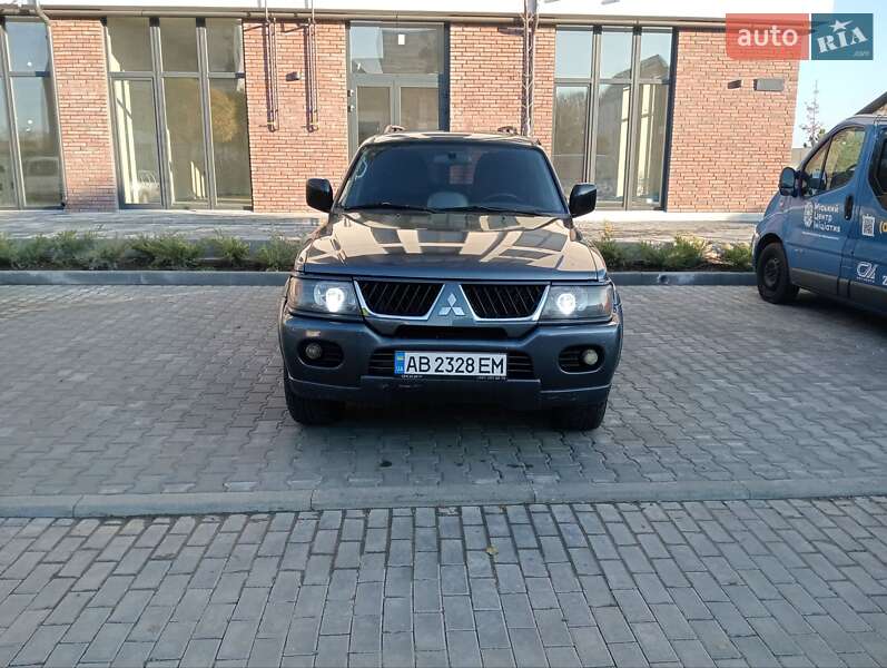 Позашляховик / Кросовер Mitsubishi Pajero Sport 2008 в Умані