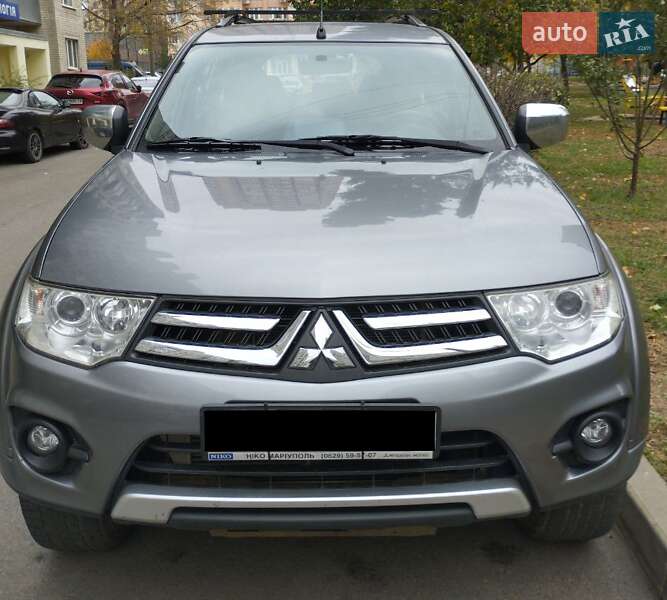 Внедорожник / Кроссовер Mitsubishi Pajero Sport 2013 в Харькове фото 3 Внедорожник / Кроссовер Mitsubishi Pajero Sport 2013 в Харькове