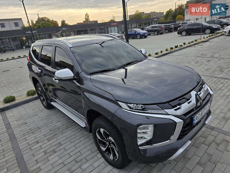 Внедорожник / Кроссовер Mitsubishi Pajero Sport 2024 в Ужгороде