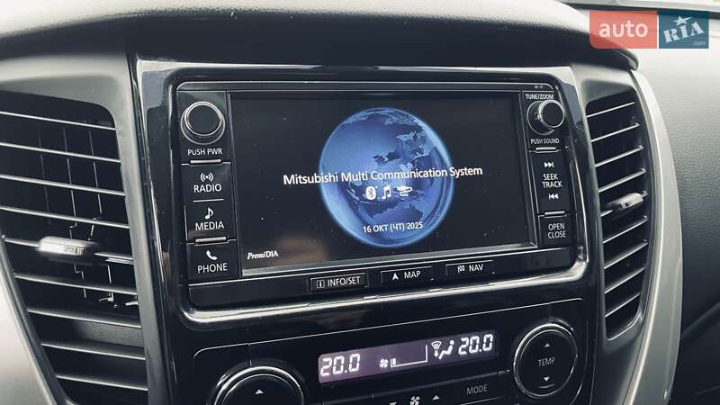 Внедорожник / Кроссовер Mitsubishi Pajero Sport 2017 в Киеве фото 43 Внедорожник / Кроссовер Mitsubishi Pajero Sport 2017 в Киеве