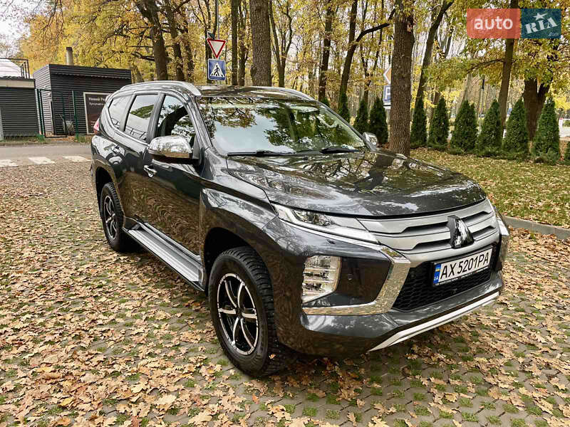 Внедорожник / Кроссовер Mitsubishi Pajero Sport 2021 в Харькове