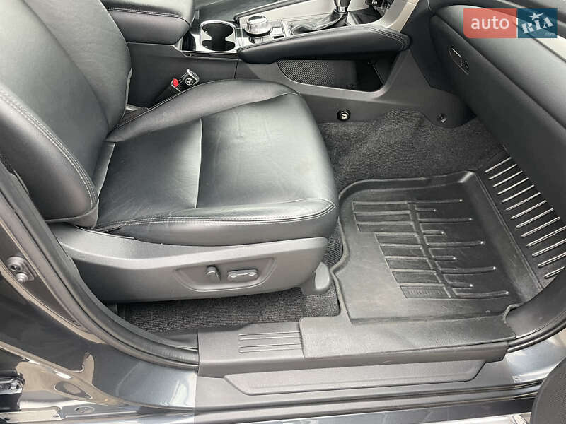 Внедорожник / Кроссовер Mitsubishi Pajero Sport 2021 в Харькове