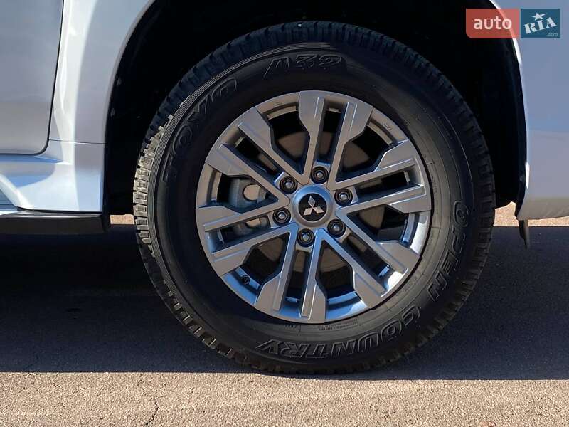 Внедорожник / Кроссовер Mitsubishi Pajero Sport 2024 в Киеве фото 8 Внедорожник / Кроссовер Mitsubishi Pajero Sport 2024 в Киеве