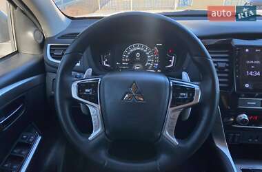 Внедорожник / Кроссовер Mitsubishi Pajero Sport 2024 в 