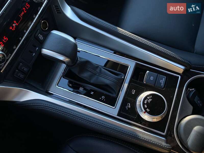 Внедорожник / Кроссовер Mitsubishi Pajero Sport 2024 в Киеве фото 24 Внедорожник / Кроссовер Mitsubishi Pajero Sport 2024 в Киеве