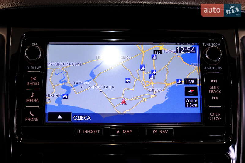 Позашляховик / Кросовер Mitsubishi Pajero Sport 2016 в Одесі