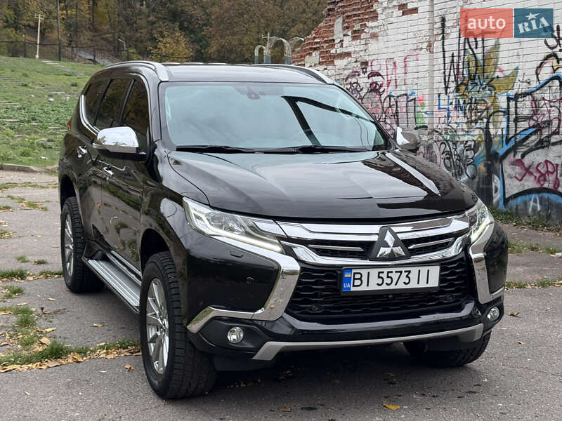 Позашляховик / Кросовер Mitsubishi Pajero Sport 2019 в Полтаві фото 2 Позашляховик / Кросовер Mitsubishi Pajero Sport 2019 в Полтаві