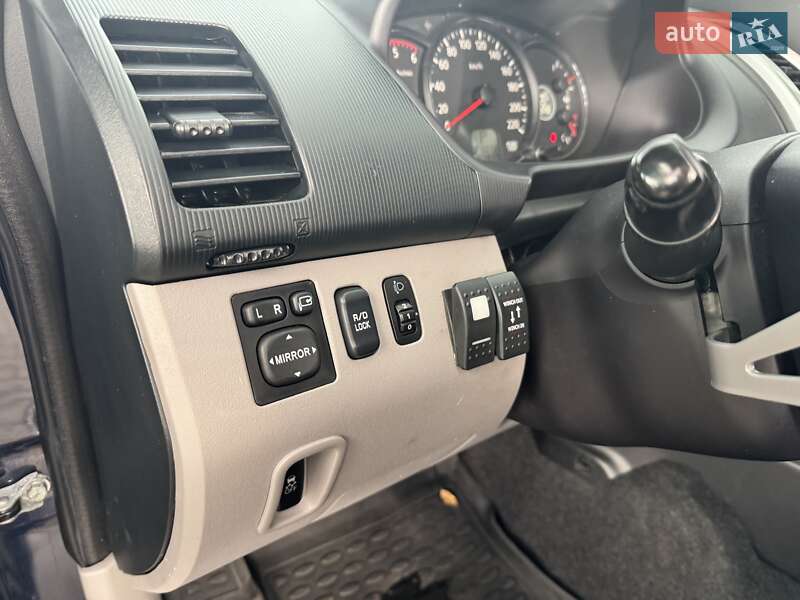 Внедорожник / Кроссовер Mitsubishi Pajero Sport 2013 в Киеве фото 17 Внедорожник / Кроссовер Mitsubishi Pajero Sport 2013 в Киеве