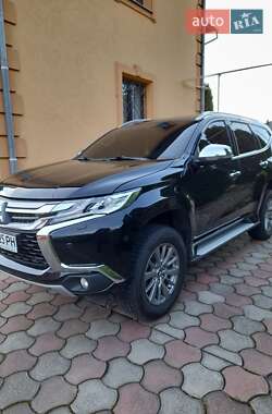 Внедорожник / Кроссовер Mitsubishi Pajero Sport 2019 в Черновцах Внедорожник / Кроссовер Mitsubishi Pajero Sport 2019 в Черновцах