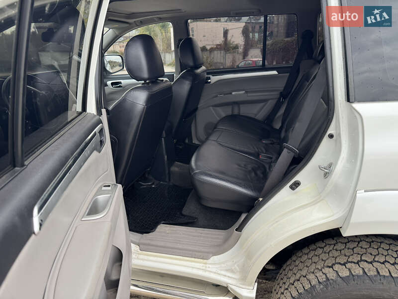 Внедорожник / Кроссовер Mitsubishi Pajero Sport 2011 в Харькове