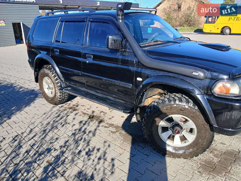 Внедорожник / Кроссовер Mitsubishi Pajero Sport 2005 в Косове