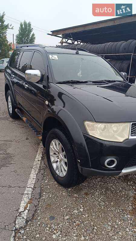 Внедорожник / Кроссовер Mitsubishi Pajero Sport 2010 в Харькове фото 2 Внедорожник / Кроссовер Mitsubishi Pajero Sport 2010 в Харькове