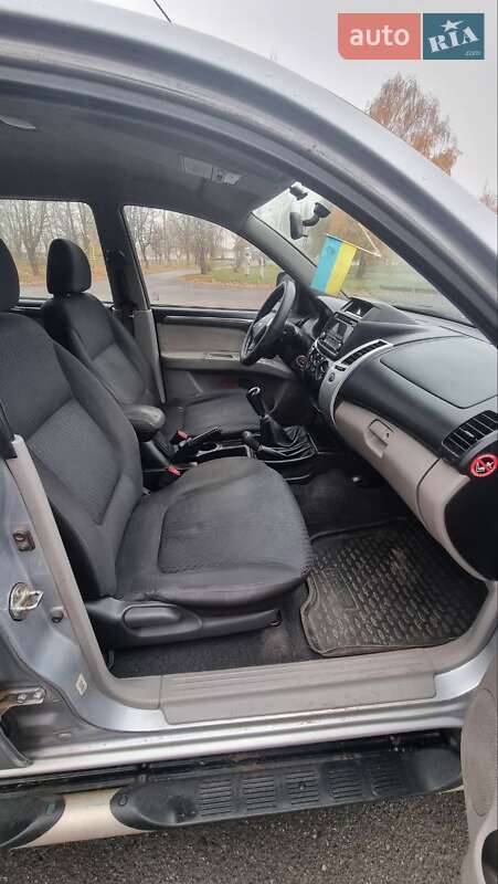 Внедорожник / Кроссовер Mitsubishi Pajero Sport 2014 в Тальном фото 10 Внедорожник / Кроссовер Mitsubishi Pajero Sport 2014 в Тальном