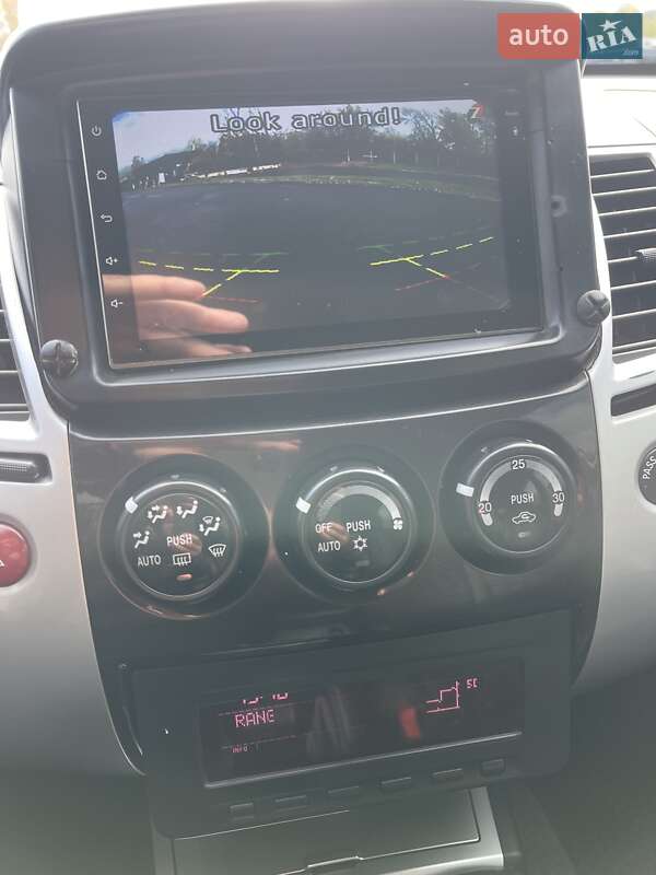 Внедорожник / Кроссовер Mitsubishi Pajero Sport 2010 в Киеве