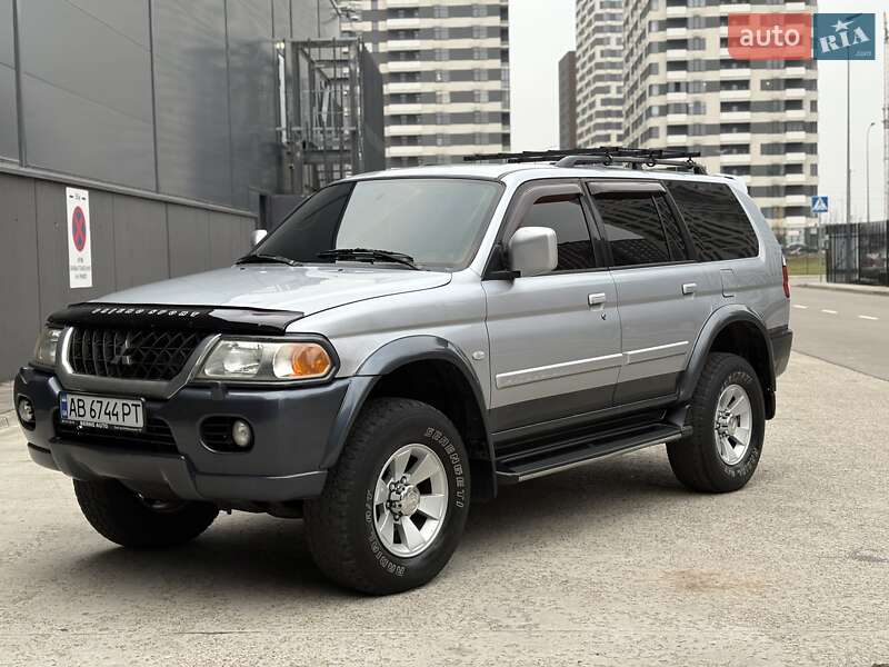 Внедорожник / Кроссовер Mitsubishi Pajero Sport 2005 в Киеве