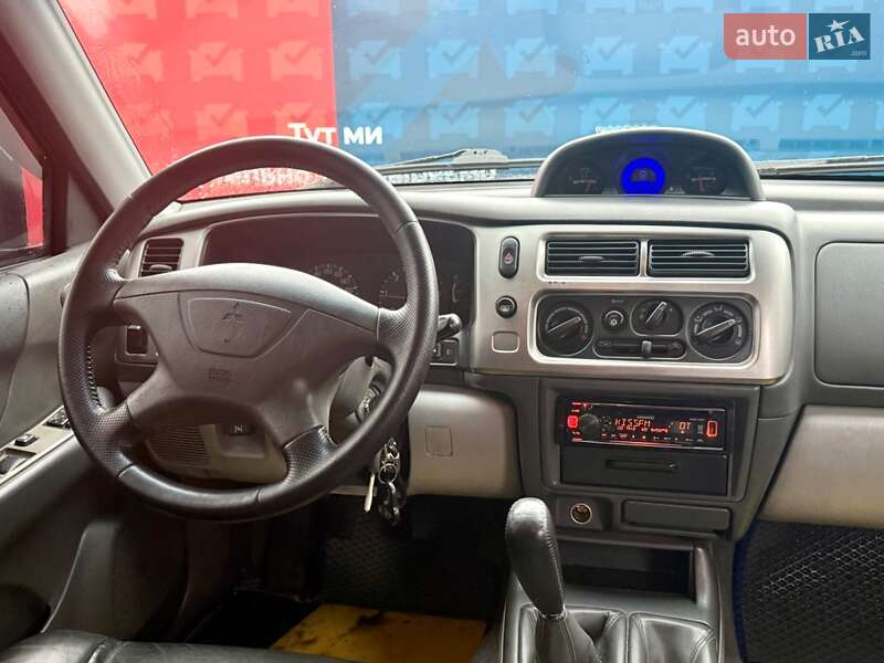 Позашляховик / Кросовер Mitsubishi Pajero Sport 2006 в Києві