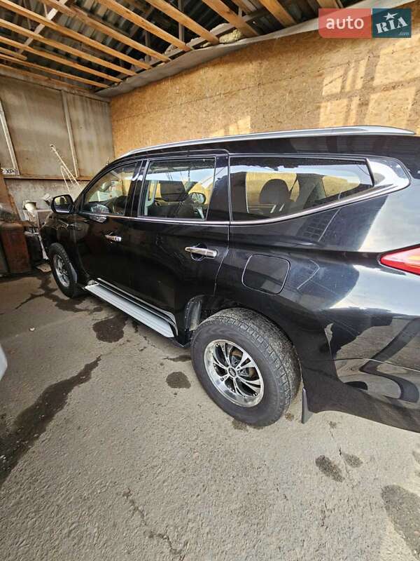 Внедорожник / Кроссовер Mitsubishi Pajero Sport 2017 в Одессе
