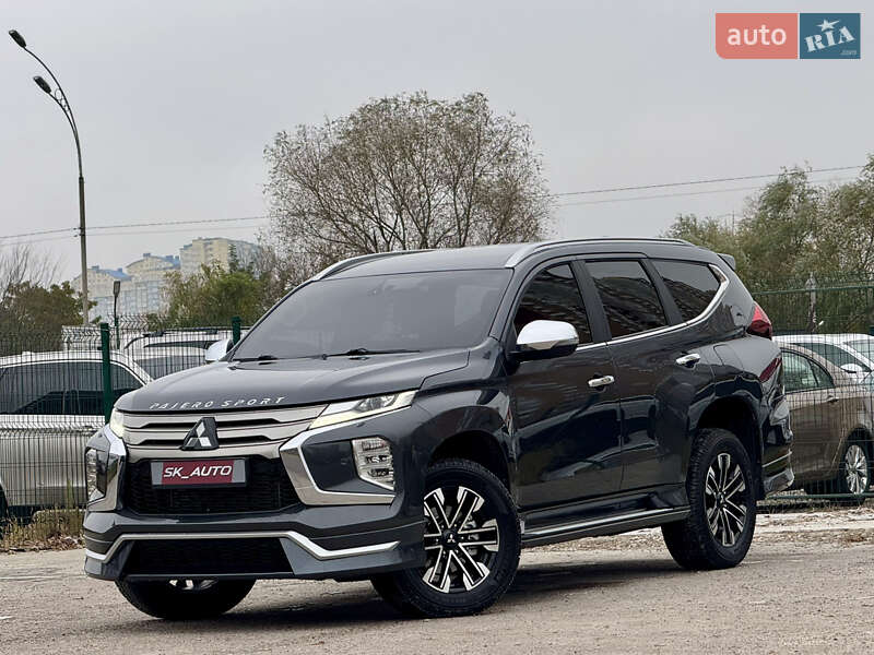 Внедорожник / Кроссовер Mitsubishi Pajero Sport 2019 в Киеве
