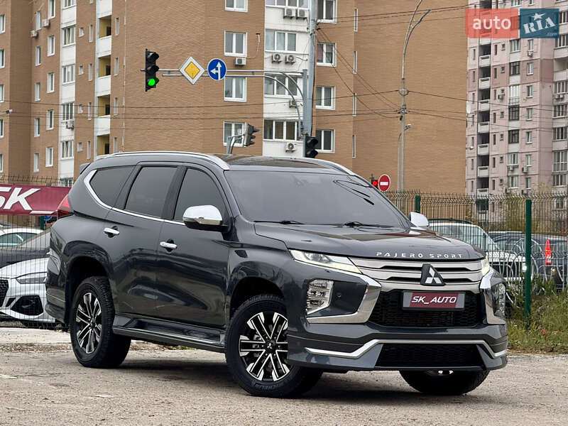 Внедорожник / Кроссовер Mitsubishi Pajero Sport 2019 в Киеве