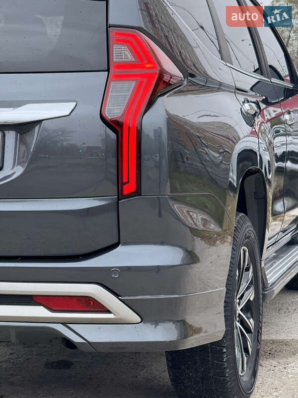 Внедорожник / Кроссовер Mitsubishi Pajero Sport 2019 в Киеве