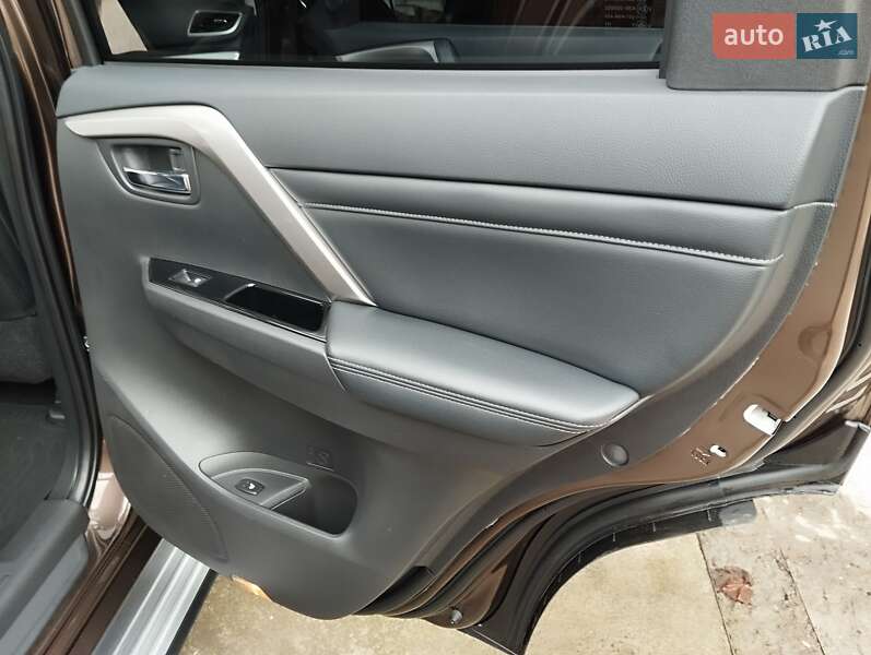 Внедорожник / Кроссовер Mitsubishi Pajero Sport 2021 в Николаеве фото 21 Внедорожник / Кроссовер Mitsubishi Pajero Sport 2021 в Николаеве