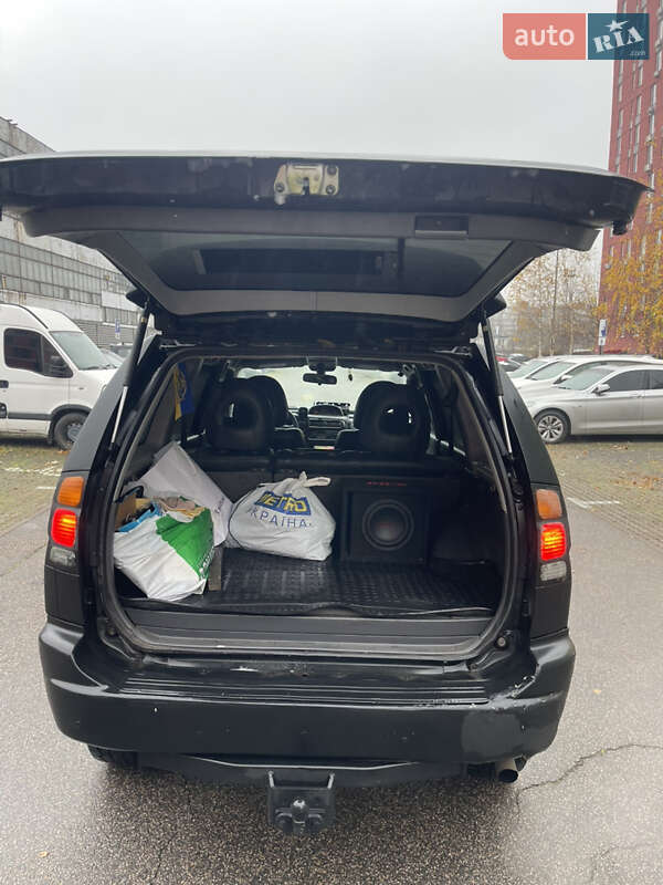 Внедорожник / Кроссовер Mitsubishi Pajero Sport 2004 в Киеве