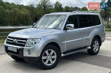 Позашляховик / Кросовер Mitsubishi Pajero Sport 2001 в Харкові
