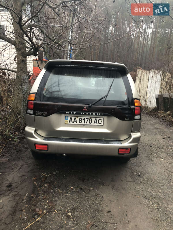 Внедорожник / Кроссовер Mitsubishi Pajero Sport 2001 в Львове