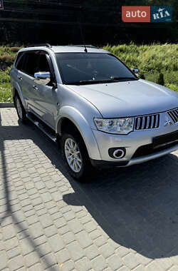 Внедорожник / Кроссовер Mitsubishi Pajero Sport 2013 в Ивано-Франковске