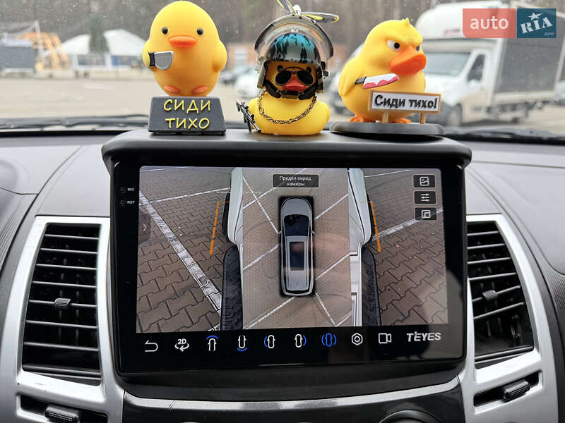 Позашляховик / Кросовер Mitsubishi Pajero Sport 2012 в Києві