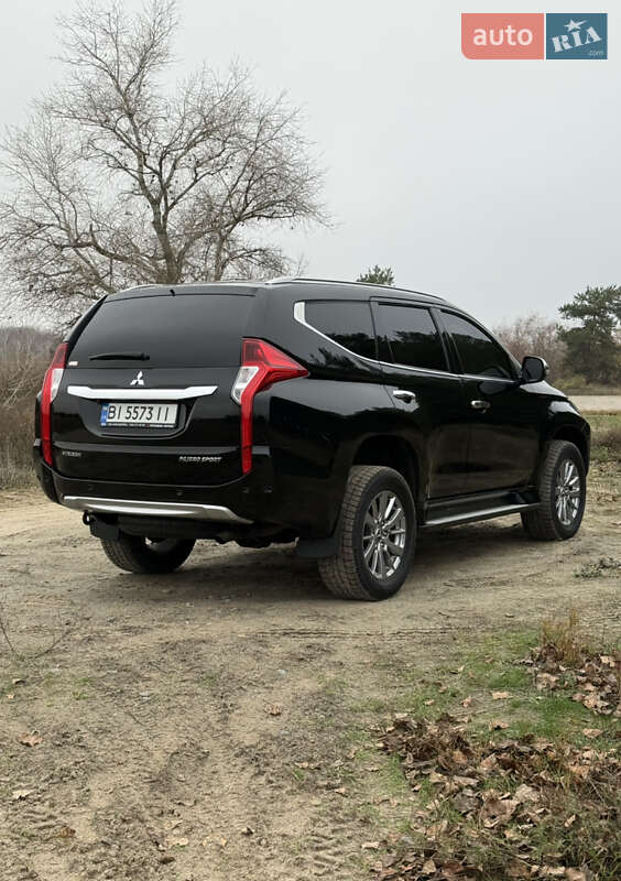 Позашляховик / Кросовер Mitsubishi Pajero Sport 2019 в Дніпрі