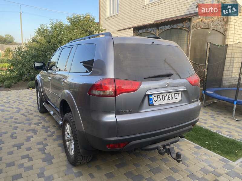Внедорожник / Кроссовер Mitsubishi Pajero Sport 2014 в Бобровице фото 6 Внедорожник / Кроссовер Mitsubishi Pajero Sport 2014 в Бобровице