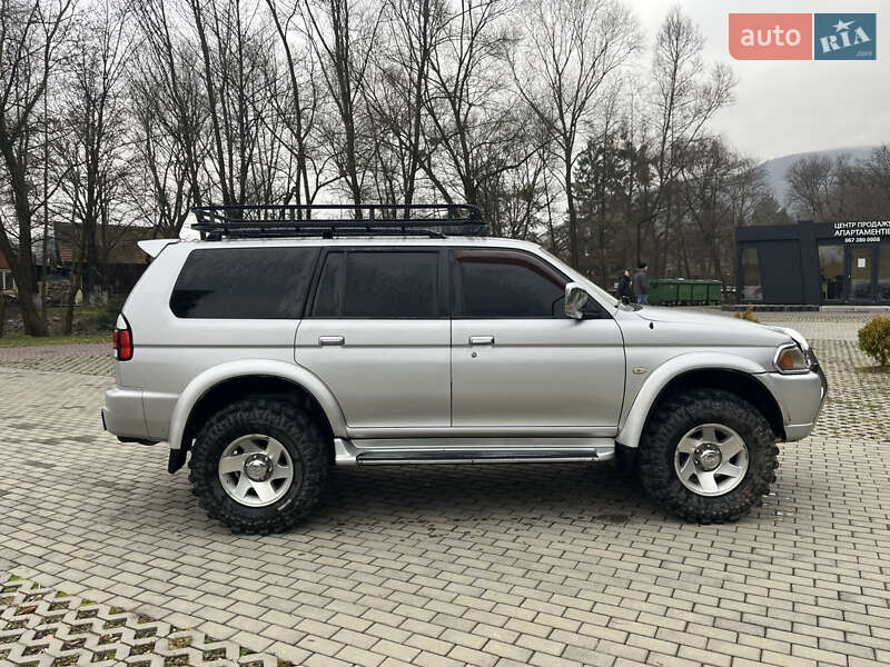 Внедорожник / Кроссовер Mitsubishi Pajero Sport 2002 в Сваляве